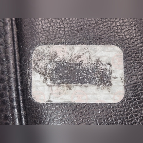 CHANEL Caviar Leather Vintage Bucket Bag with 6 1.7" CC Logo in 24K Gold Plated - Picture 9 of 13